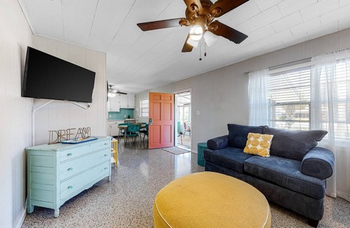Kiska Beach House | 71 m² House ∙ 2 bedrooms ∙ 5 guests