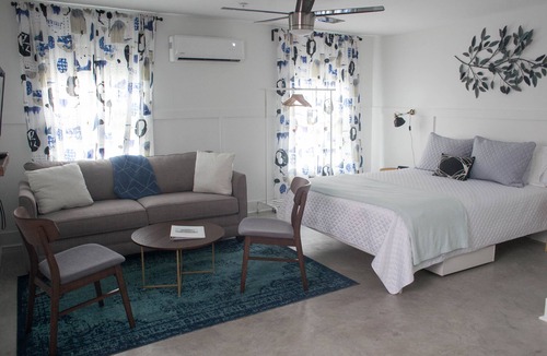Bayou St. John Bed & Breakfast | 8-Suite Guesthouse Sleep 32! - Huge yard