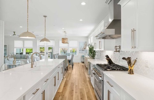 Silver Sands House | 8022 Thomas Dr. Luxury! Heated Pool - Sleeps 24