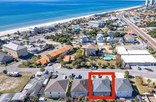 Bahama Beach Condo | 81 m² Condo ∙ 2 bedrooms ∙ 5 guests
