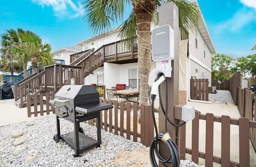 Bahama Beach Condo | 81 m² Condo ∙ 2 bedrooms ∙ 5 guests