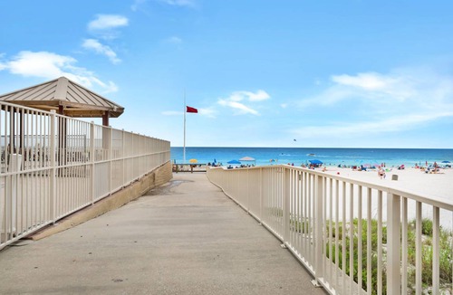 Lower Grand Lagoon Condo | 83 m² Condo ∙ 2 bedrooms ∙ 6 guests