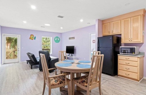 Historic Downtown Apalachicola Apartment | 84 m² Apartment ∙ 1 bedroom ∙ 4 guests