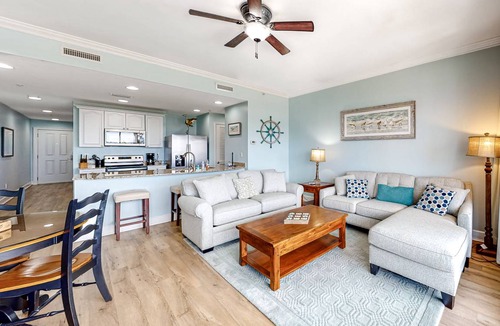 Upper Grand Lagoon Condo | 84 m² Condo ∙ 1 bedroom ∙ 2 guests