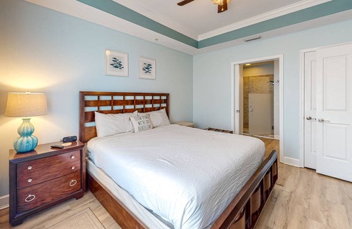 Upper Grand Lagoon Condo | 84 m² Condo ∙ 1 bedroom ∙ 2 guests