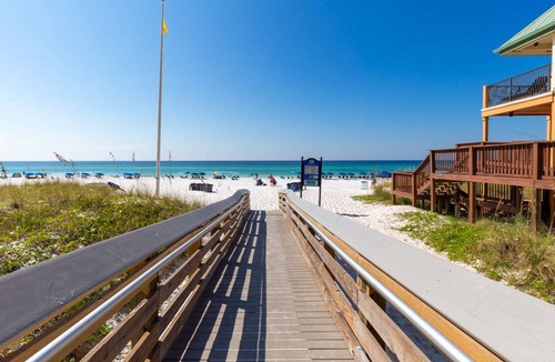 Crystal Beach Condo | 86 m² Condo ∙ 2 bedrooms ∙ 6 guests