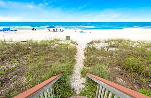 Fort Bay Condo | 88 m² Condo ∙ 1 bedroom ∙ 6 guests