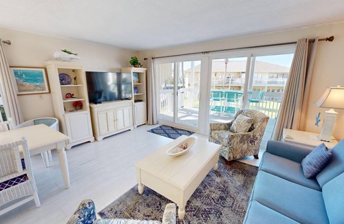 Holiday Isle Condo | 88 m² Condo ∙ 2 bedrooms ∙ 6 guests