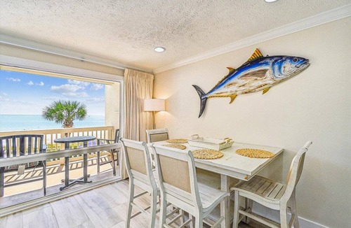Fort Bay Condo | 88 m² Condo ∙ 1 bedroom ∙ 6 guests