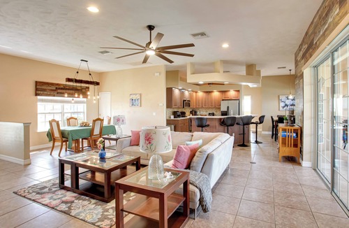 Diplomat House | 9 Mi to Downtown Fort Myers: Home w/Lanai + Grill