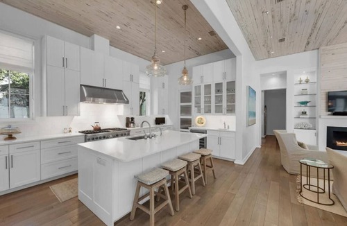Inlet Beach Cottage | 92 East Water Street | 4 Bedroom with Pool & Hot Tub!