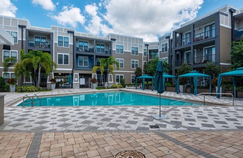 North Hyde Park Apartment | 93 m² Apartment ∙ 2 bedrooms ∙ 4 guests