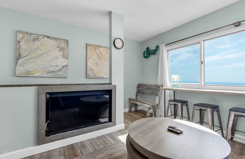 Sunnyside Condo | 93 m² Condo ∙ 2 bedrooms ∙ 6 guests