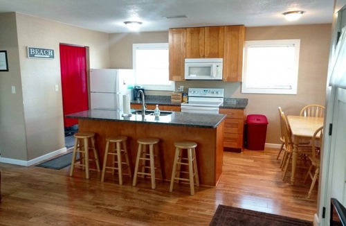 Laguna Beach Estates Cottage | 93 m² Cabin ∙ 3 bedrooms ∙ 8 guests