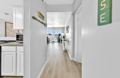 Sunnyside Condo | 95 m² Condo ∙ 2 bedrooms ∙ 6 guests