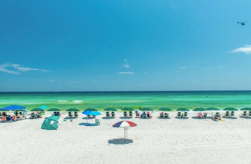Holiday Isle Condo | 98 m² Condo ∙ 2 bedrooms ∙ 6 guests