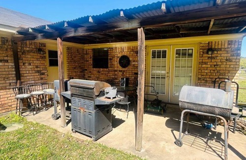 Shreveport Apartment | A bit in the South Entire home in Shreveport, Louisiana