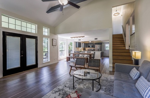 Eureka House | A dream retreat on the lake - The Lakeland House