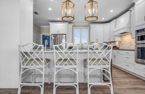 East End House | A Dream to Sea, beach-front, private pool, dog friendly