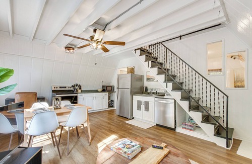 Florence House | A-Frame Home ~ 6 Mi to Tennessee River!