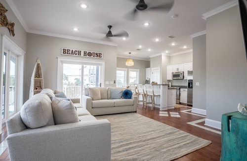 Hollywood Beach House | A Pirate Looks at 40!