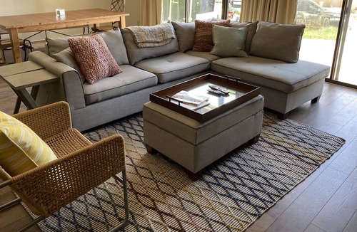 Avinger House | A spacious getaway near the lake for you and your tribe.