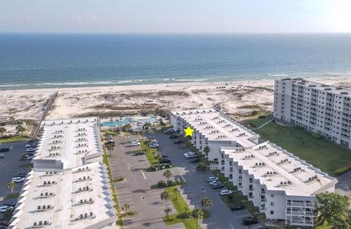 Fort Morgan Apartment | A Wave From it All Beach Resort