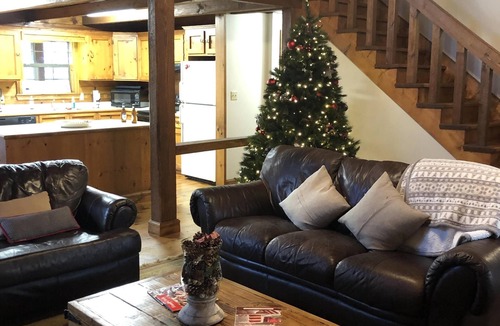 Eastabuchie Cabin | Acadian Farms Southern Farmhouse Cabin