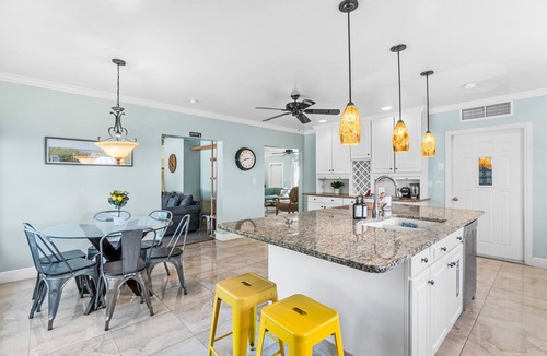 Singer Island House | Across from Beach- 3 Master Suites, Heated Pool & Spa, Tanning Ledge, Golden Tee