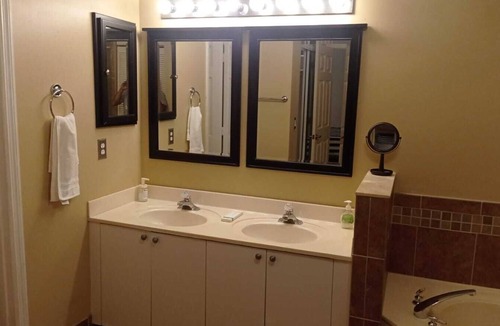 Sunrise House | Across From Sawgrass Mall, Next to Emerant Bank Arena