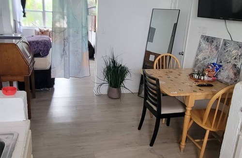 Miami Shores Apartment | Adorable Studio Near cruise ports in Miami Beach 420 Friendly