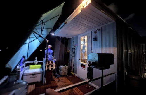 Key West Boat Rental | Affordable, Adventurous Houseboat on-the-water in Key West Florida