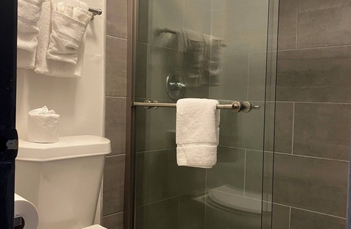 Pines Village Hotel | Affordable Double Room Stay