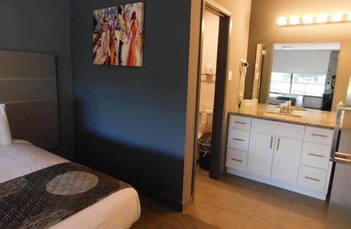 Pines Village Hotel | Affordable Double Room Stay