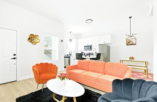Galena Park Apartment | Affordable Luxury. New 3BR/2BA Near Downtown . Mins from IAH & Hobby Airport