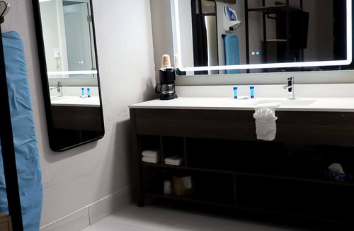 Nederland Hotel | Airport Inn