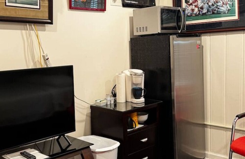 Tuscaloosa Apartment | Alabama Boutique Hotel: #3 w/bunkbeds sleeping 3