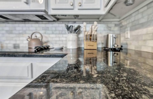Allen House | Allen Family Oasis - Kid-Friendly Home with Backyard Retreat Near Allen Events