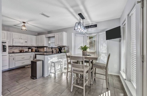 Allen House | Allen Family Oasis - Kid-Friendly Home with Backyard Retreat Near Allen Events