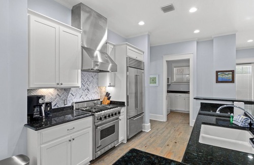 WaterSound Beach House | Almost Heaven in Watersound Proper INCLUDES Carriage House! Bedding for 12