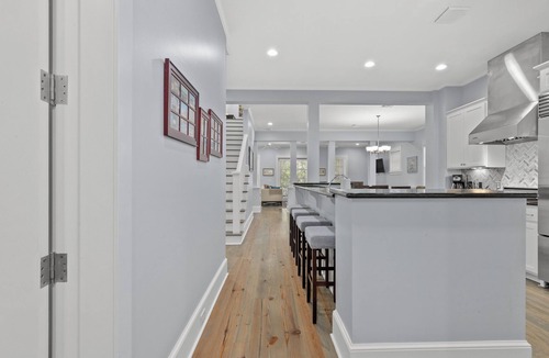 WaterSound Beach House | Almost Heaven in Watersound Proper INCLUDES Carriage House! Bedding for 12