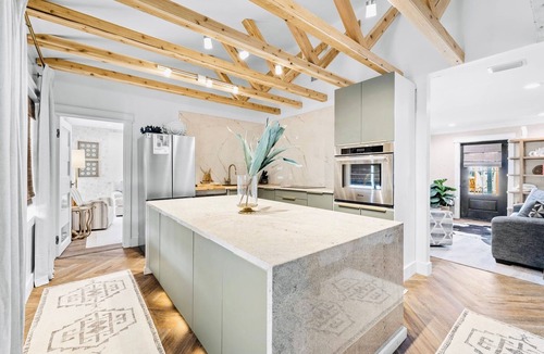 Riviera Beach Villa | Amazing family Oasis, ft. 2 separate houses, golf cart, jacuzzi, private pool