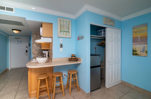 Daytona Beach Shores Apartment | Amazing Freshly Updated Ocean Front Studio! Sleeps 4! SUMMER MEGA SALE!