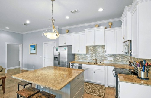 Villa Primera House | Amazing Gulf View Home! Walking distance to shops/dining