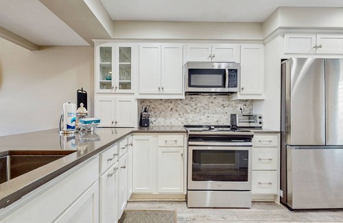 Rosemary Beach Condo | Amazing Santa Rosa Beach condo with pool, hot tub & pickleball