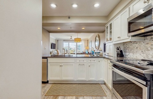 Rosemary Beach Condo | Amazing Santa Rosa Beach condo with pool, hot tub & pickleball