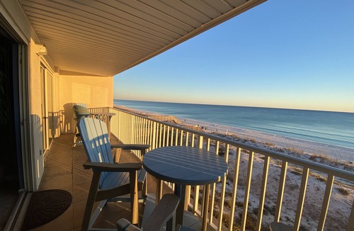 Fort Walton Beach - Destin Condo | Amazing Sunsets, Sugar White Sand, Gulf Front