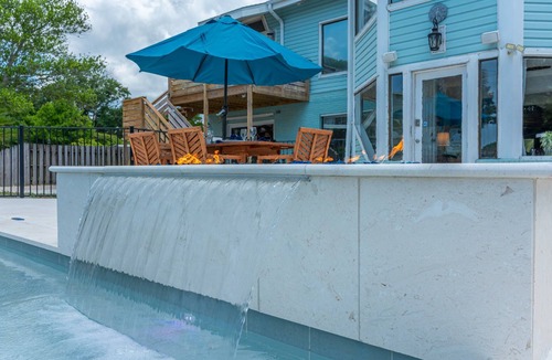 Fort Walton Beach House | Amazing Waterfront Manor-Heated Pool/Spa-Private Beach-Boat Slips-Sleeps 35