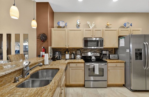 Tropical Cove Condo | Amber Skies at Lexington CC Golf Village