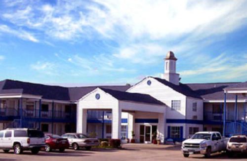 White Hall Hotel | American Inn and Suites White Hall